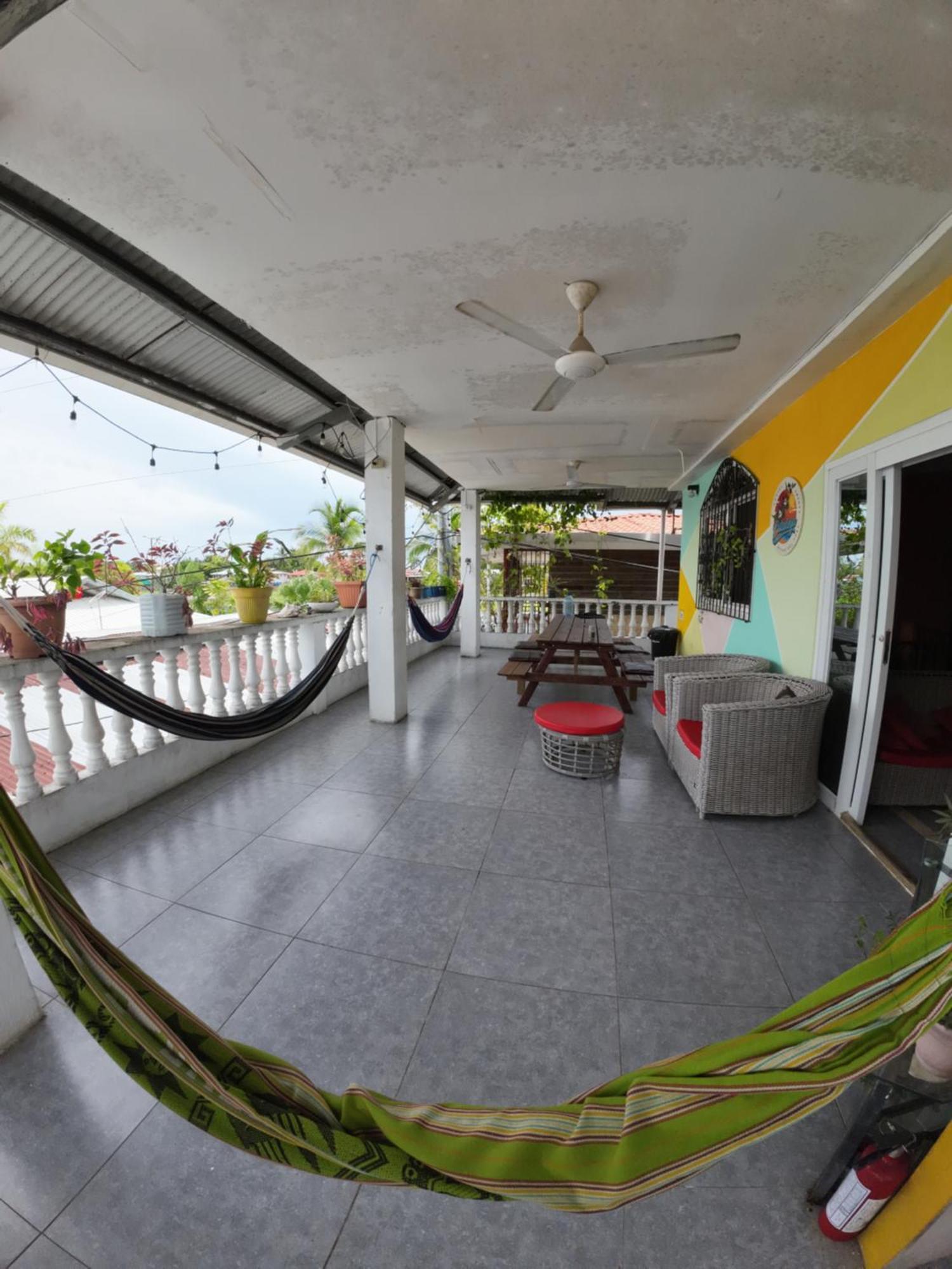 Cataleya Hostel Bocas del Toro Esterno foto
